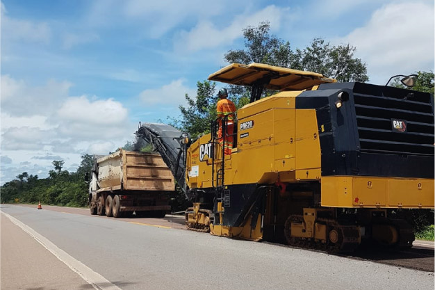 Novas frentes impulsionam as obras na BR-163