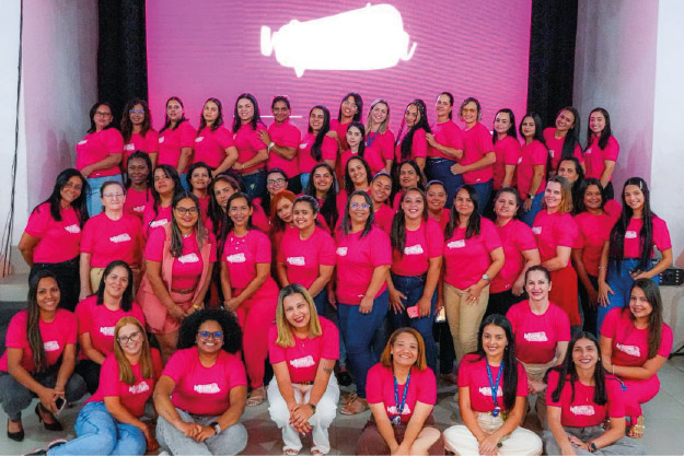 Nenhuma mulher sozinha: informação, apoio e acolhimento